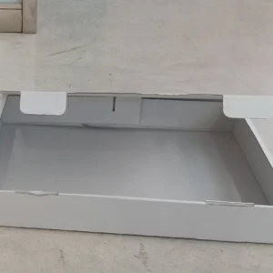 caja carton blanca